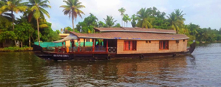 Two Bedroom Deluxe Houseboat