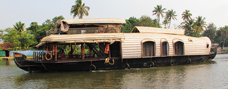 Two Bedroom Deluxe Houseboat