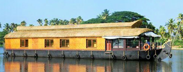 four bedroom premium houseboat